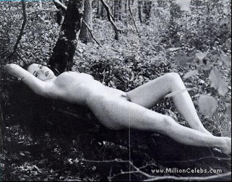 Geri Halliwell Nude Pictures Gallery Nude And Sex Scenes